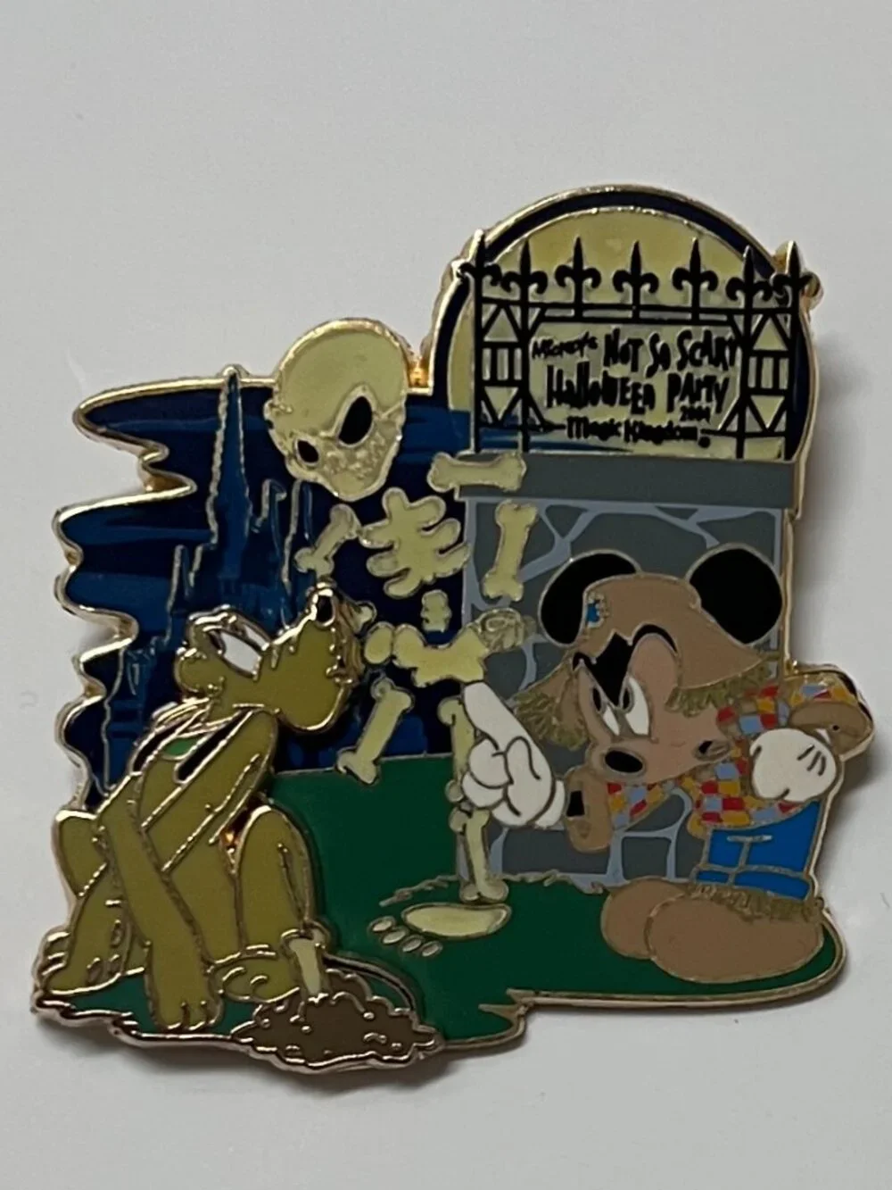 disney mickey & pluto halloween party pin le 2000 2004